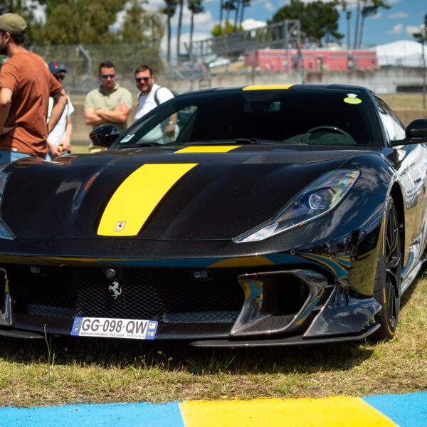 Ferrari 812 Competizione