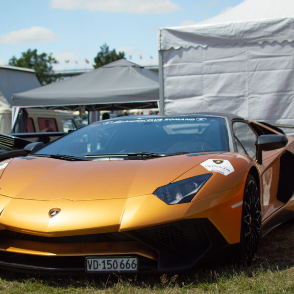 Lamborghini Aventador LP750-4 SV Roadster